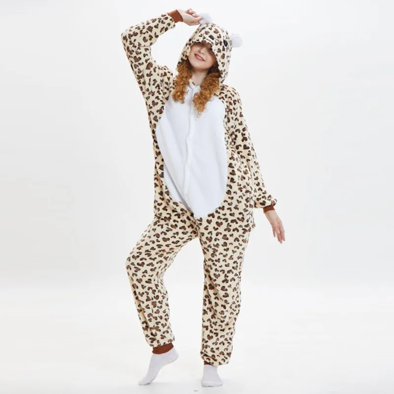 Grauer Leoparden muster Kapuzen flanell einteilige Kapuzen pyjamas Knopf Stram pler Paar Cosplay Nachtwäsche Freizeit kleidung Frauen