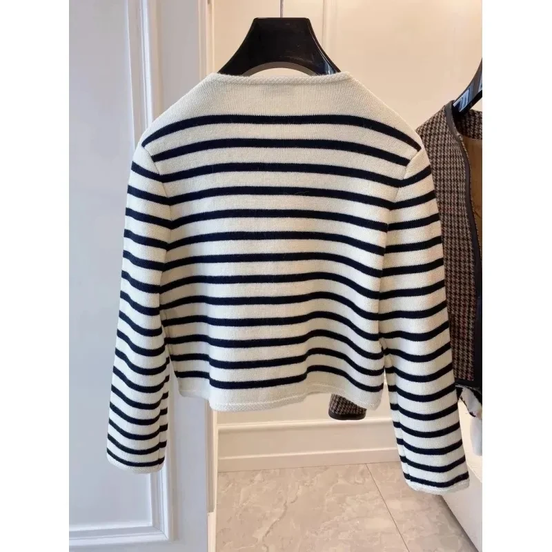 Korean Fashion Sweater Cardigan White Black Striped Knitted Sweater Women 2023 Winter Short Single-breasted Long Sleeve Tops Fem