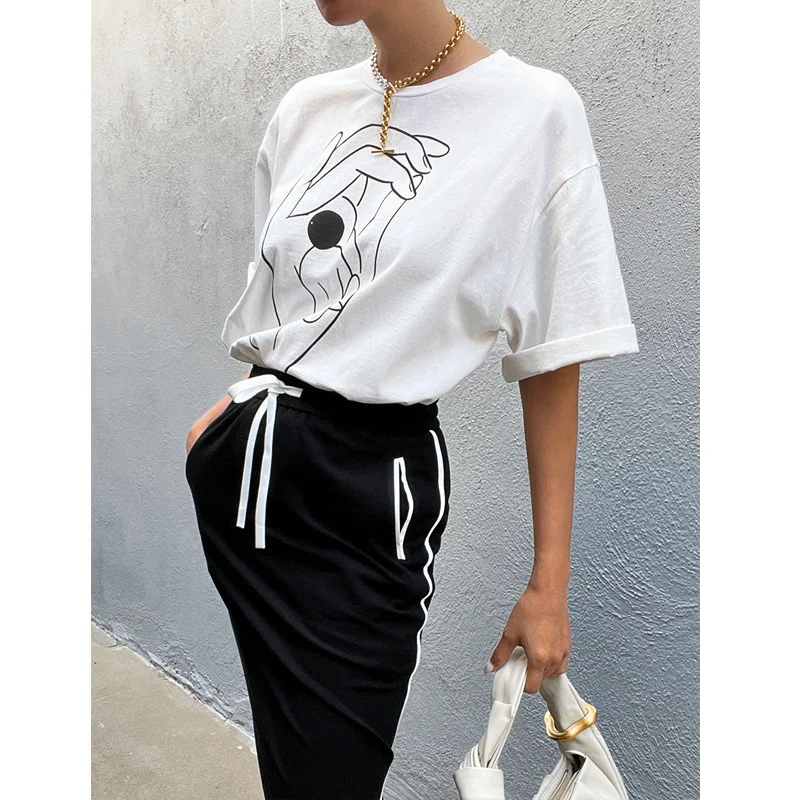 

SheonDHF: ins style, small crowd, medium and long white printed short sleeve T-shirt, women's summer T-shirt, loose and thin