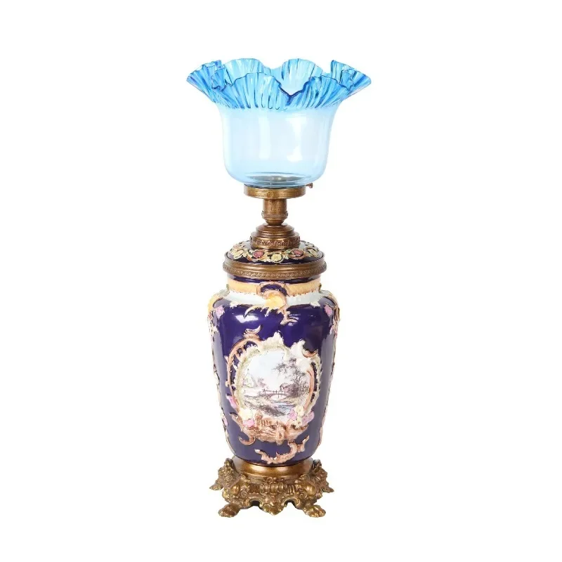 European hand-painted gilt table lamp retro wind  lamp
