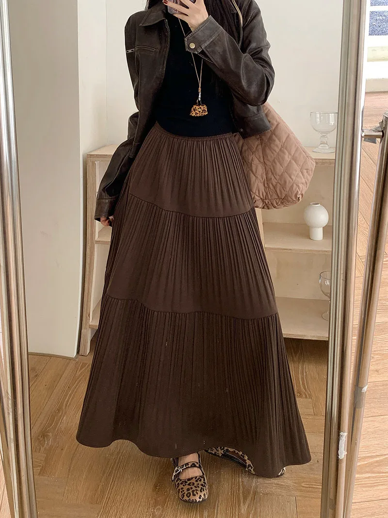 تنورة مخملية عالية الجودة بطيات تنورة نسائية كلاسيكية كبيرة متأرجحة تنورة ماكس للسيدات لخريف وشتاء 2025 تنورة على شكل حرف a للحفلات والعطلات