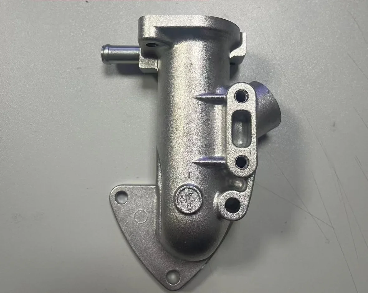 新品 D722 Z482 サーモスタット カバー 15691-73260 クボタ純正エンジン部品用