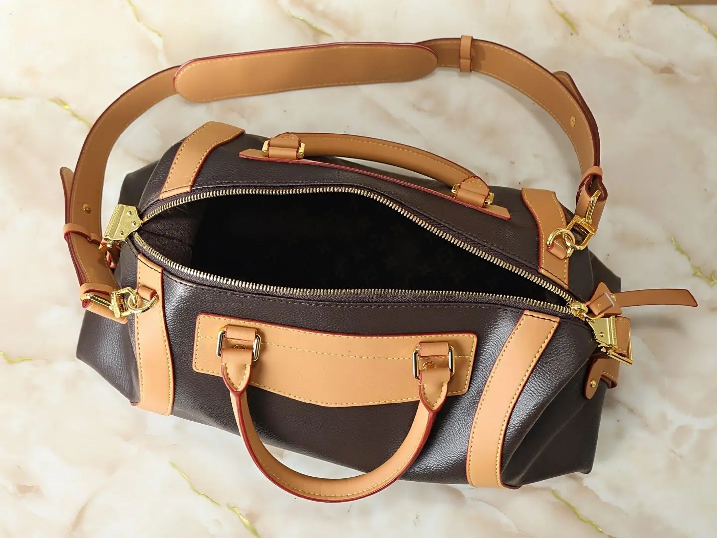 Travel Must-Have Versatile Anti-Scratch Leather Shoulder Handbag Fully Detachable Crossbody Belt Handheld Bag Women Shoulder Handbag Crossbody Sling Bag All-Match Universal Casual Outdoor Satchel