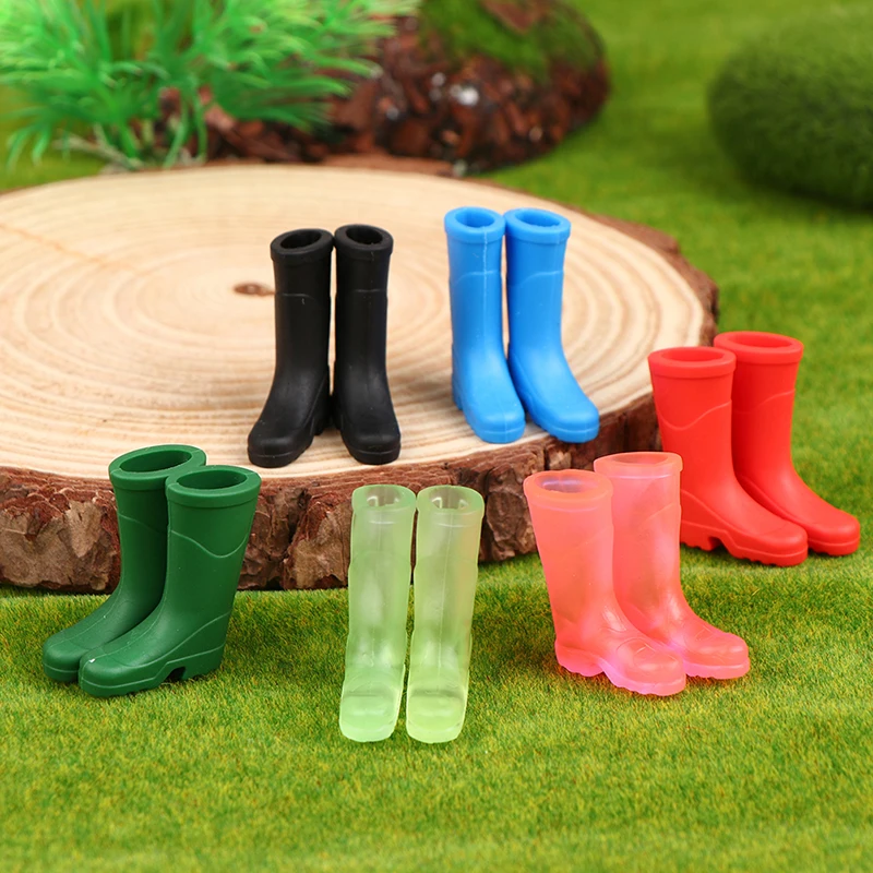 1Pairs 1/12 Scale Dollhouse Miniature Rubber Rain Boots Home Garden Yard Decoration Dolls Accessories Doll Shoes Model Toys