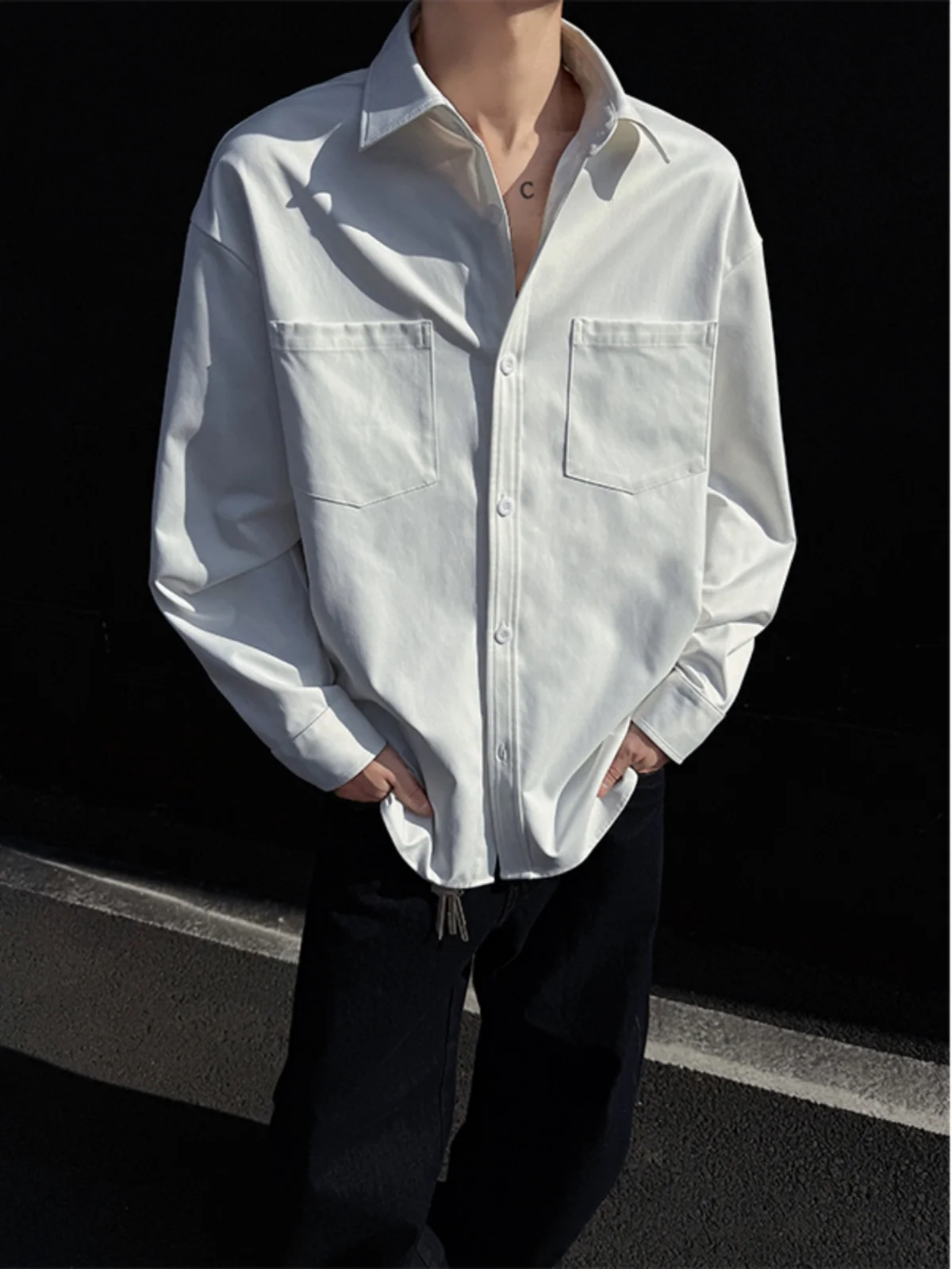 

Весенняя мужская рубашка с длинным рукавом из плотной ткани, однотонная, для молодежи и пар, модная, больших размеров, верхняя одежда для повседневной носки и путешествий