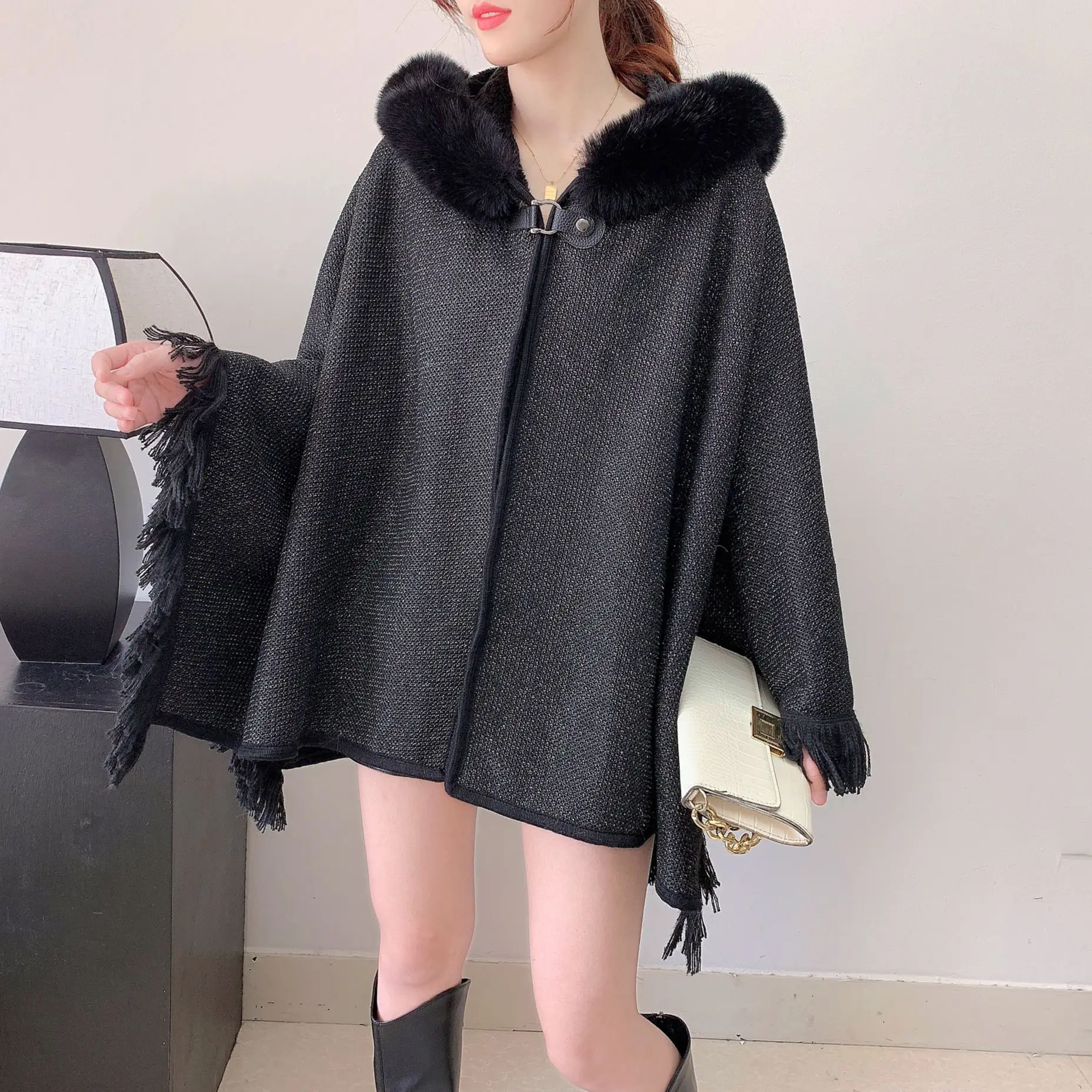 Women Big Pendulum Outwear Winter Warm Velvet Thicken Shawl Coat Faux Rabbit Fur Collar Loose Poncho Wedding Shinny Cape Wh7