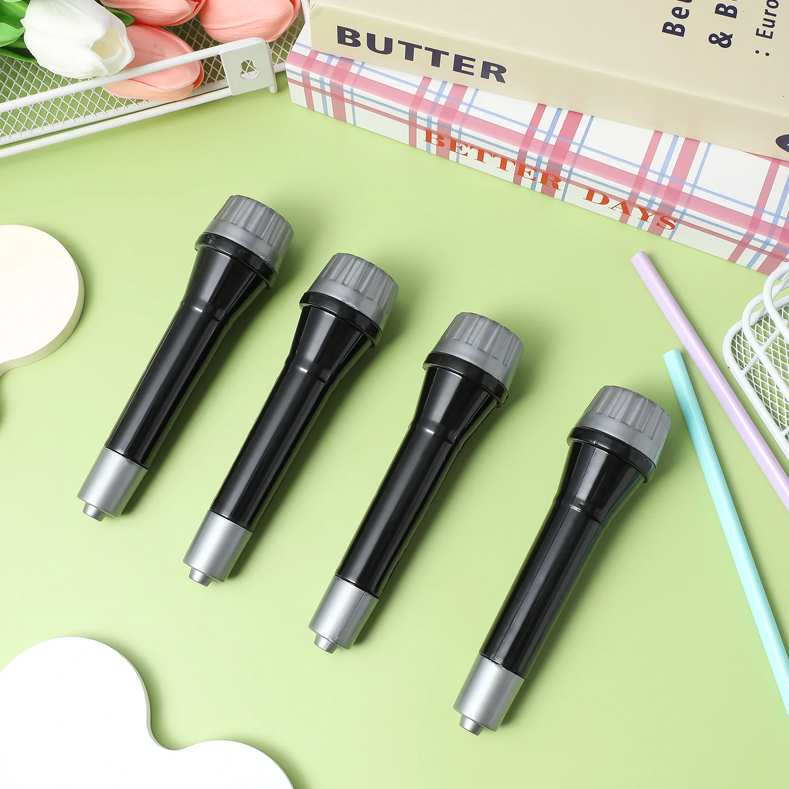 

12Pcs Black Plastic Play Microphone Props Fake Microphones for Kids Party Role Play Performance Toy Microphone