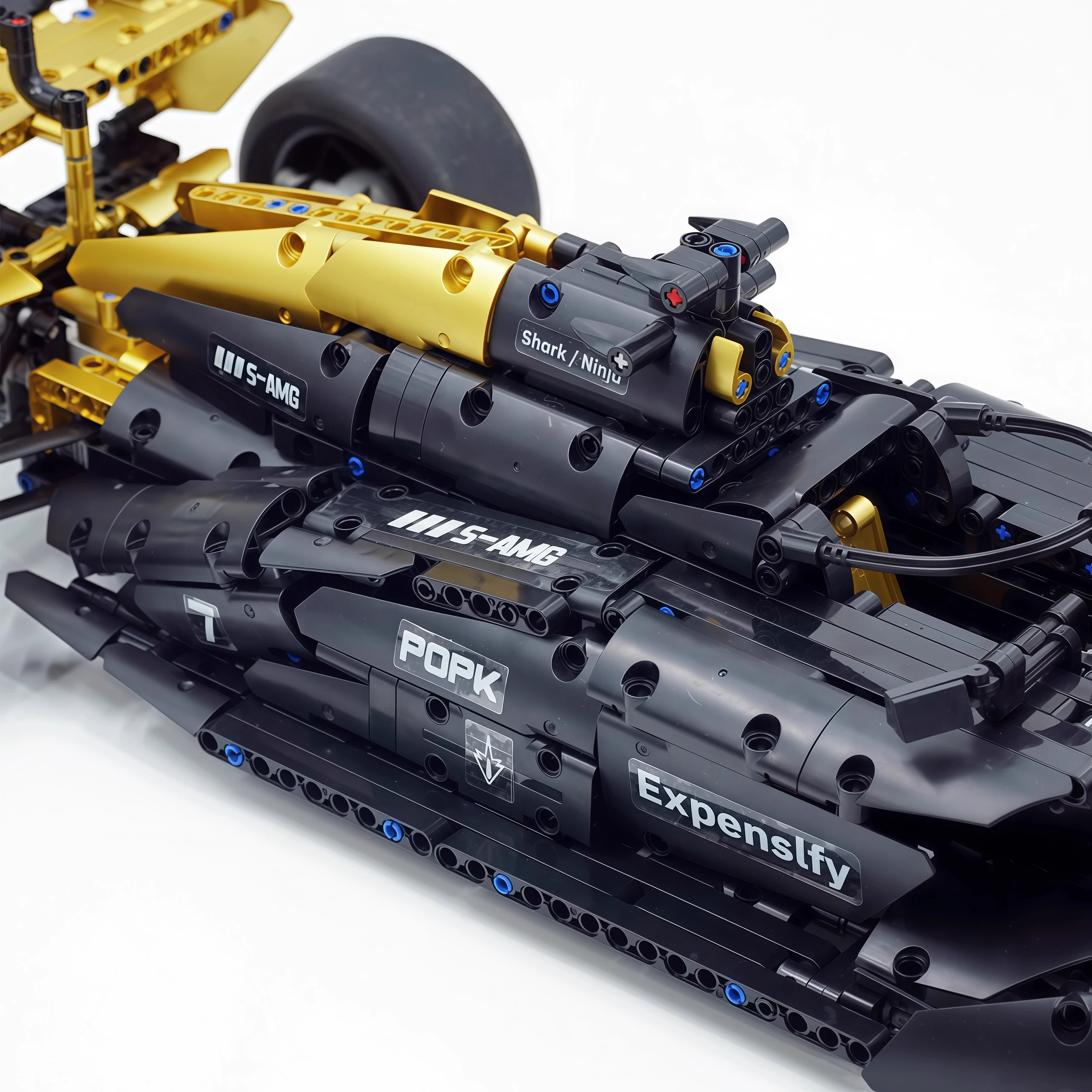 Novo mk6023 moc high-end galvanizado clássico carro de corrida modelo kit pequenas partículas montadas blocos de construção brinquedos para presentes adultos