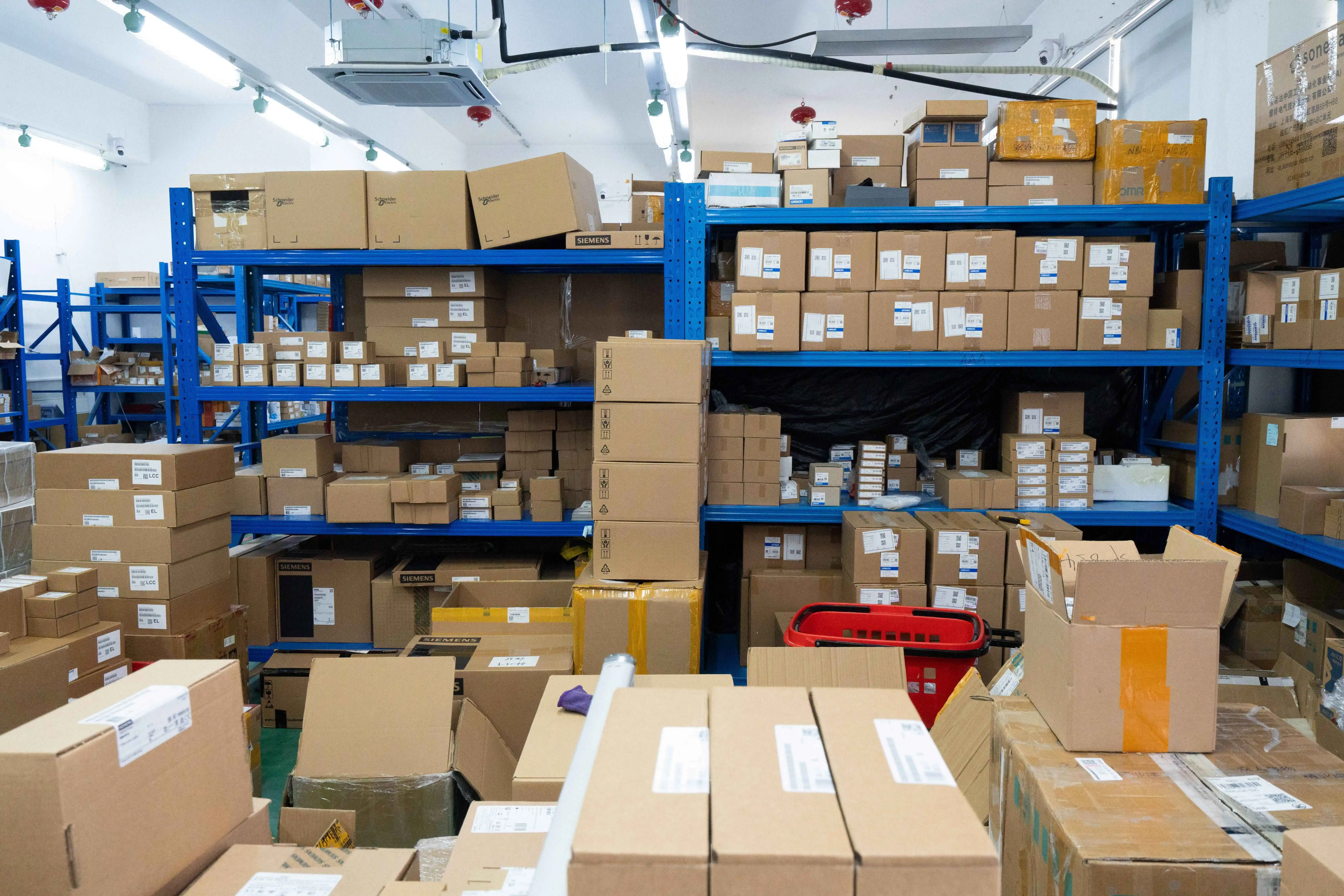 แบรนด์เดิมใหม่ Telemecanique เซนเซอร์ XUZC50 Photoelectric Sensor Reflector ประสิทธิภาพสูง