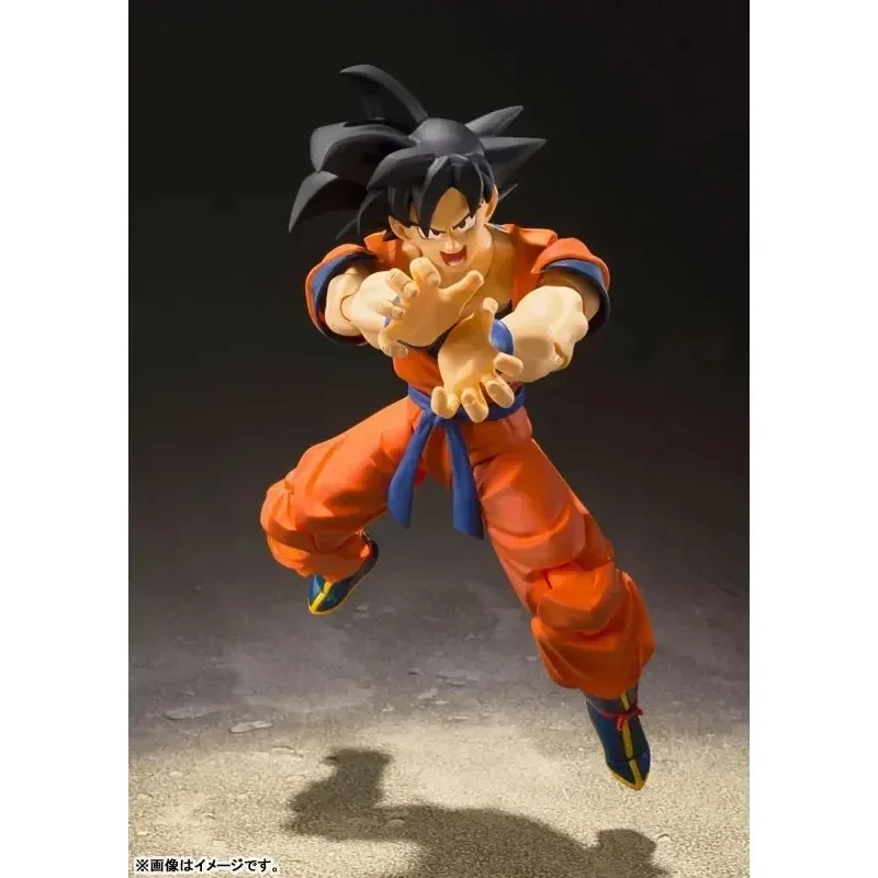 W magazynie Oryginalna figurka akcji Bandai Dragon Ball Z SHF A Saiyan Raised On Earth Son Goku 2.0 Anime Figurka akcji Zabawki Kolekcja modeli Prezenty