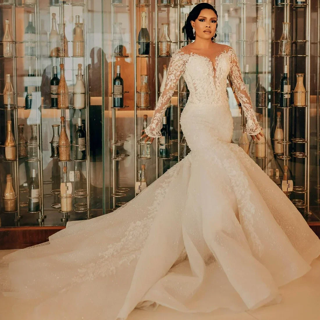 

Customized Scoop Neck Appliques Beads Mermaid Wedding Dress For Bride 2024 Chapel Train Corset Back Long Sleeves Bridal Gowns