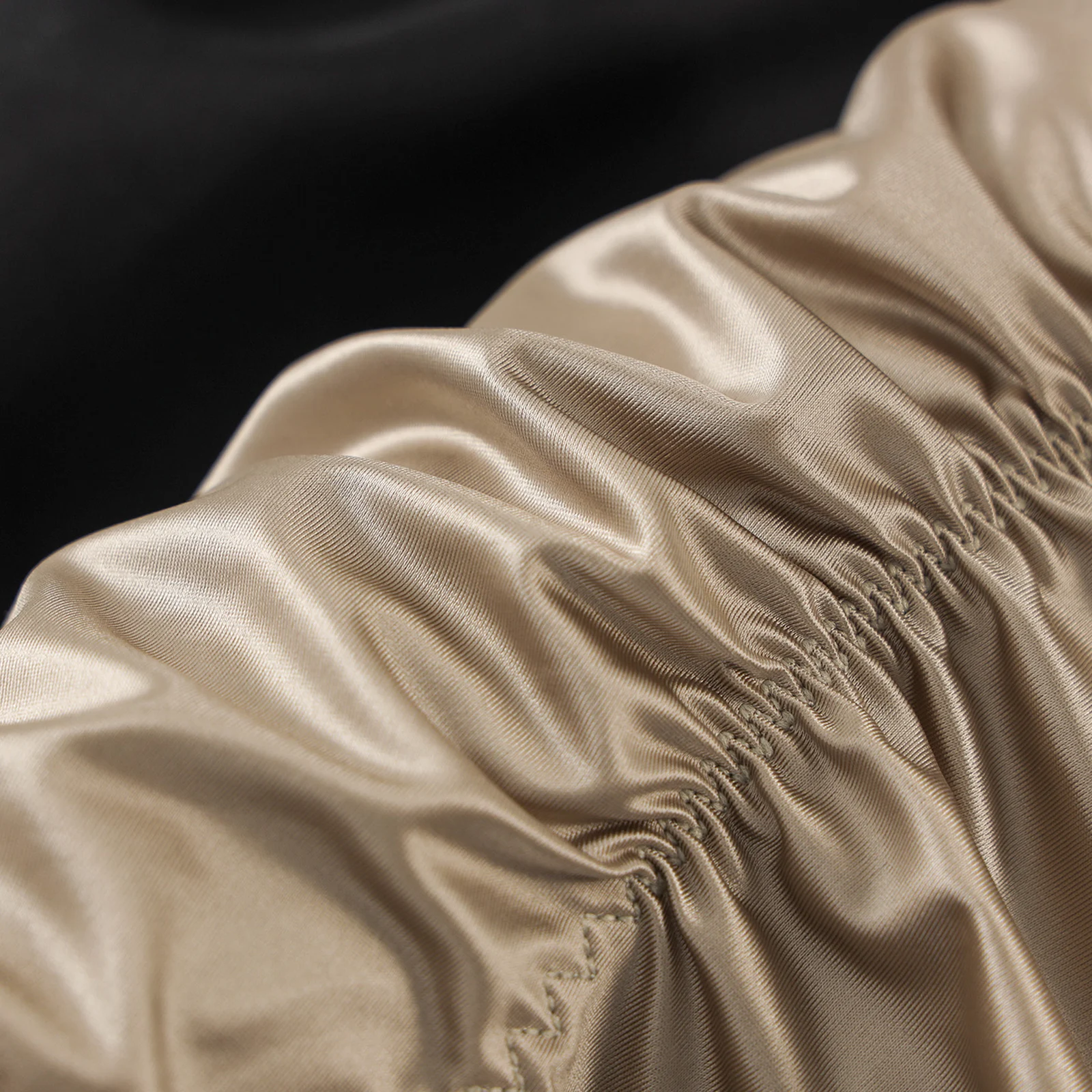 2er-Pack Satin-Bikini-Slips für Herren, Unterwäsche mit Bulge-Pouch, Sexy Glänzende Po-Formende Glatte Mini-Höschen, Weiche Unterhosen mit Niedrigem Bund – Detail 8