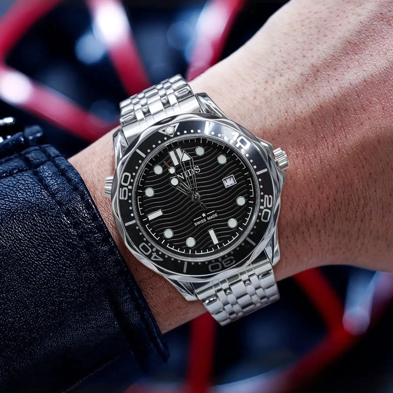 

Haima Series High-End Business Men's Watch, Round Dial, Skeleton Design, Butterfly Clasp Stainless Steel Strap, Waterproof Calendar Display, High-End Luxury Fashion Casual Simple Stylish Social Guy Trendy Men's Watch, Suitable for Various Occasions, the B