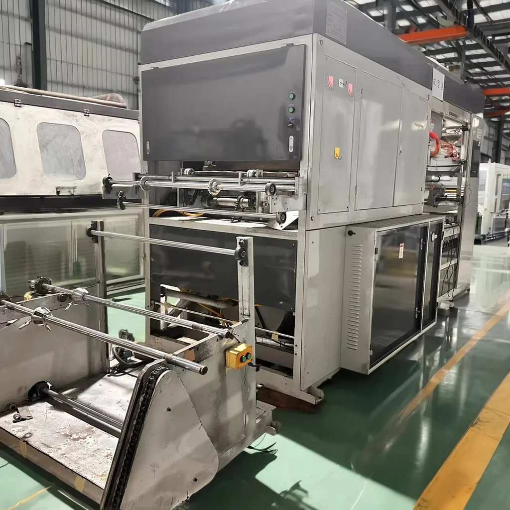 Food Container Moulding Machine for Plastic Thermoforming with Engine Core for PET PP PS PVC Processing