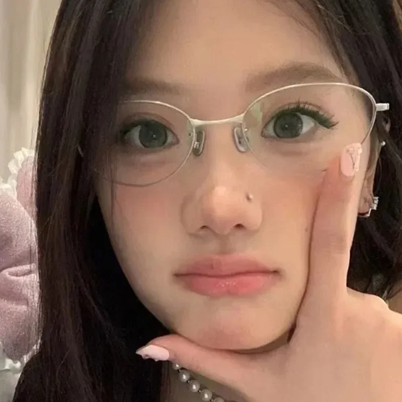 نظارات عين القطة المعدنية العتيقة Y2K إكسسوارات نظارات شفافة بدون إطار نظارات حجب الضوء الأزرق للنساء والفتيات