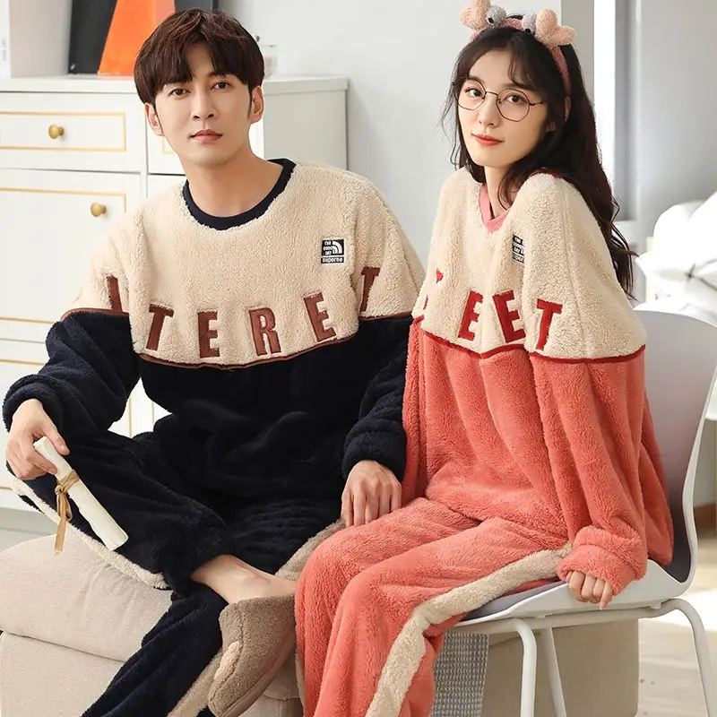 Flannel and Fleece Thickened Sweet Cartoon Round Neck Wear Trousers Over A Home Suit To Keep Warm Pajamat New Couple Nightdress