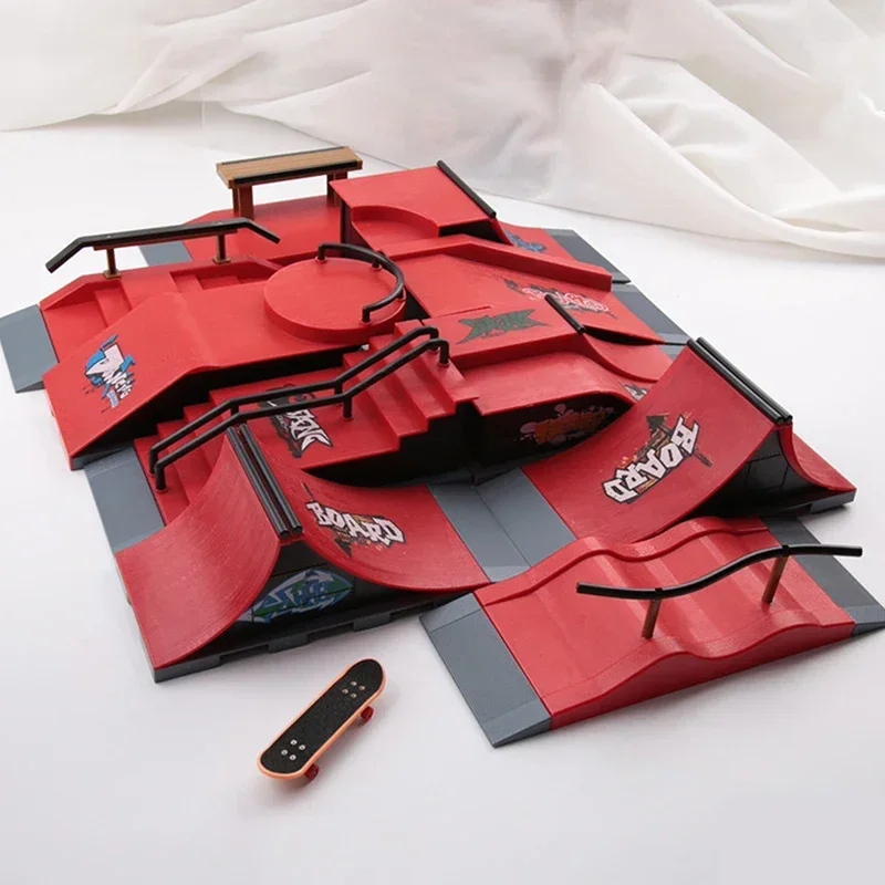 1 Set Mini Fingertip Skateboard Kit Children Finger Sports Toys Finger Skateboard Game Park Site Step Ramp Scene Props Gift