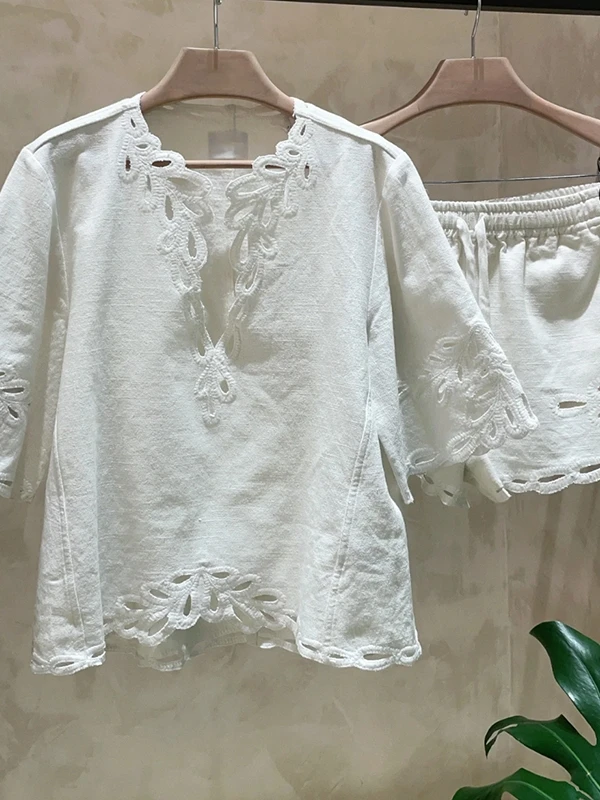 

Элегантный комплект из хлопковой смеси с белым кружевом и ажурным узором, состоящий из рубашки с коротким рукавом и шорт, для женщин, весна-осень.