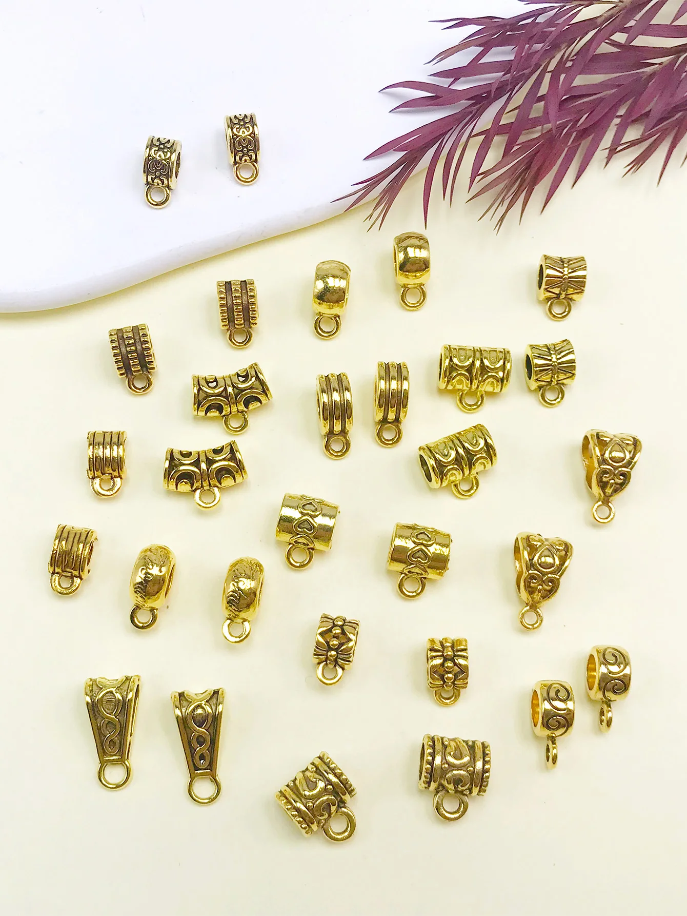 Mix 30pcs 15 style Bail Bead Pendant Antique Gold Color Tube Spacer Bead fascino europeo per gioielli fai da te che fanno accessori artigianali