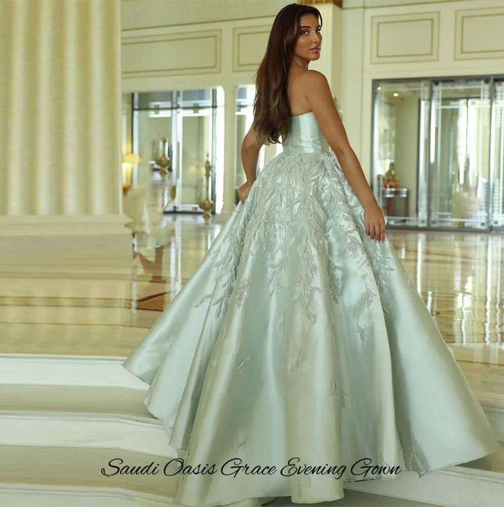 Personalizado clássico cetim sem mangas vestido de noche moderno sem alças vestido de noite elegante apliques miçangas vestidos de baile