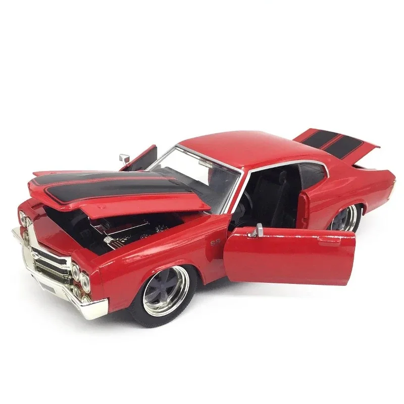 Jada 1:24 Fast&Furious Dom’s 1970 Chevrolet Chevelle SS High Simulation Diecast Car Metal Alloy Model Car Gift Collection