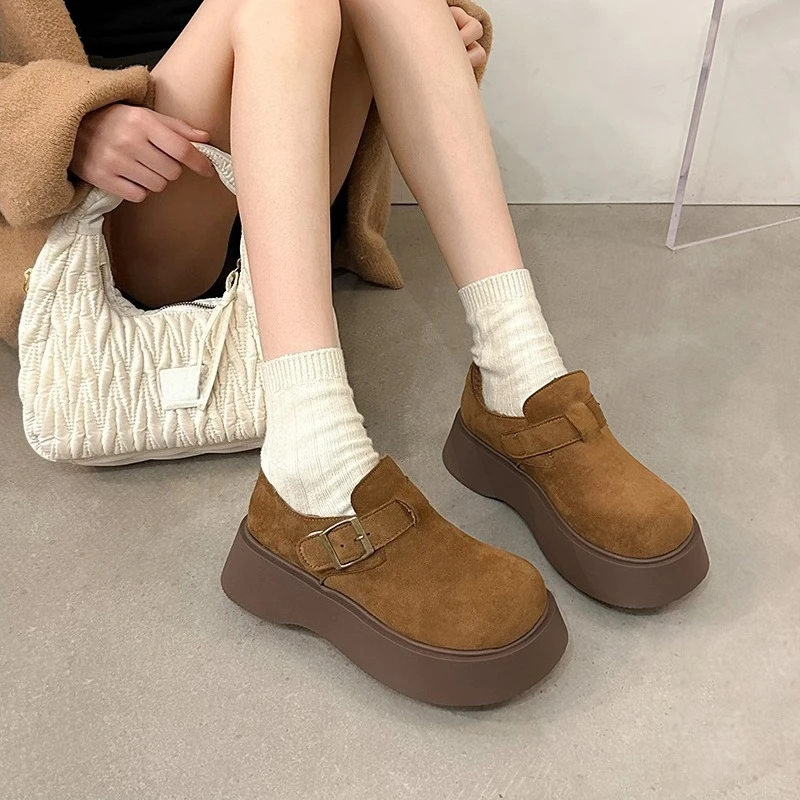 2025 Platform Women… - image