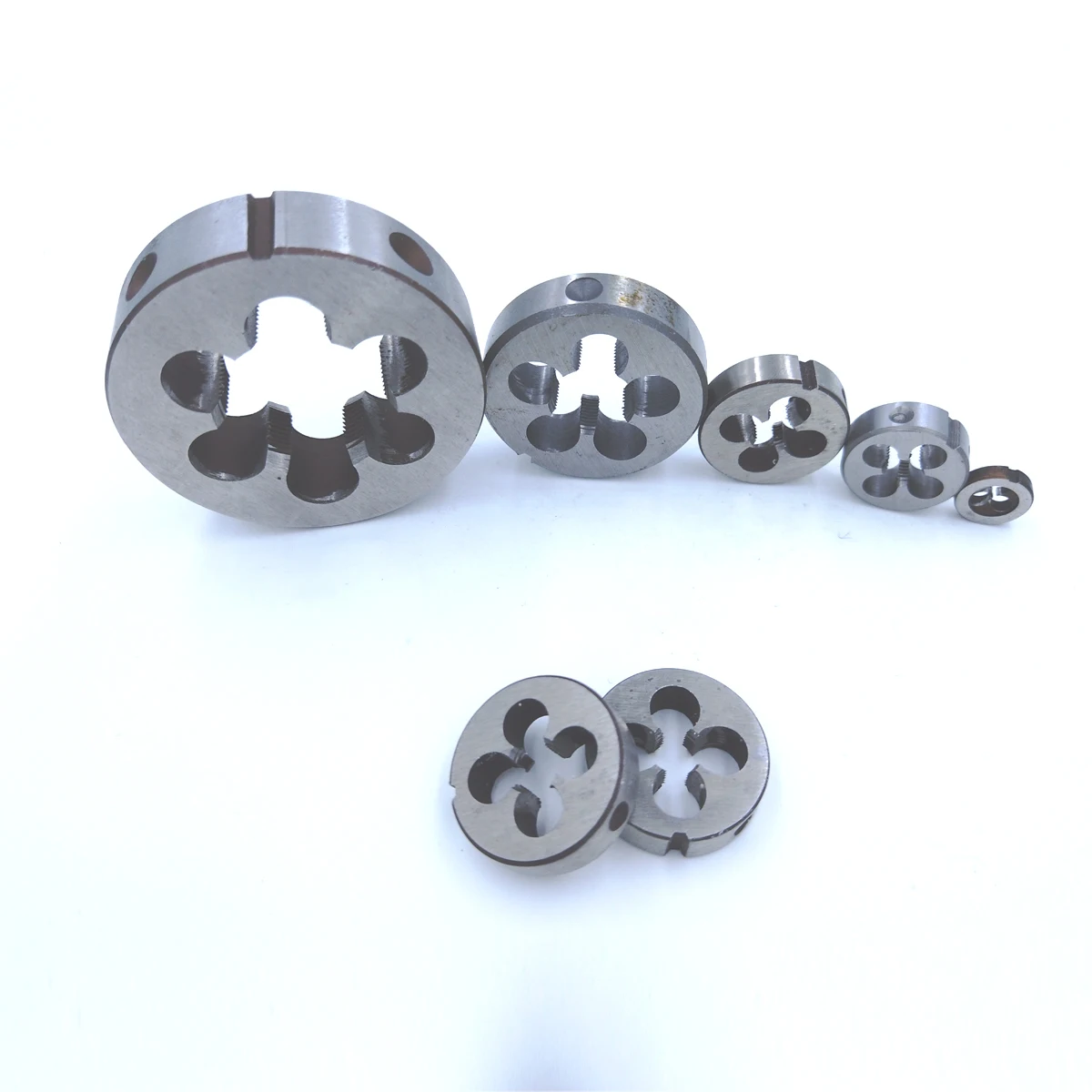 1Pc 1/4 - 28 32 36 40 20 24 27 UNC UNS UNF UNEF Right Hand Die Threading US Tools For Mold Machining 1/4\