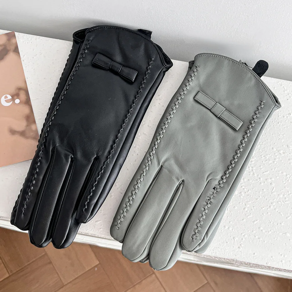 Leather Gloves with Fleece for Women, Warm and Windproof for Winter Outdoor Cycling, and Cold Resistant Finger Gloves