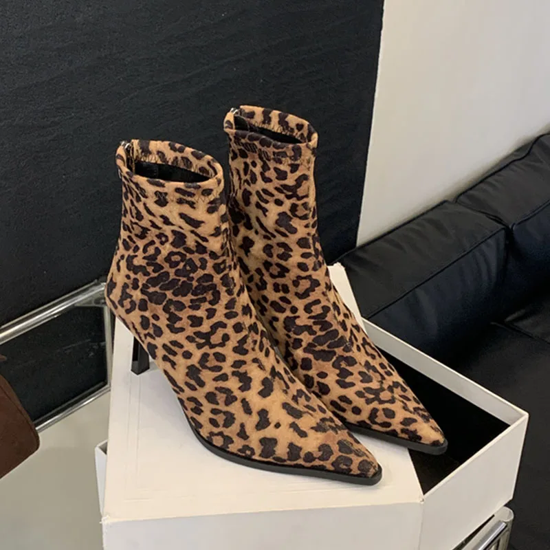 

2025 New Leopard Brand Women Ankle Boots Fashion Pointed Toe Ladies Elegant Chelsea Boots Thin High Heel Outdoor Dress Pumps