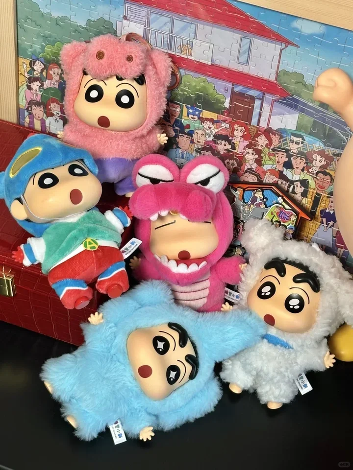 TOP TOY Crayon Shin-chan Seria Imprezowa Przebranie Mystery Box Figurka Anime z Wełny Winylowej Kolekcjonerska Zabawka Ozdoba Prezent Urodzinowy