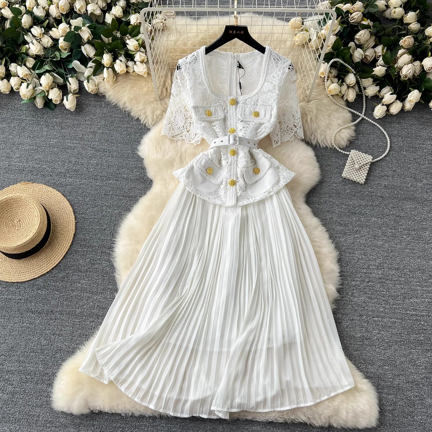 Runway Fashion New Summer Lace Patchwork Chiffon Pleated Dress Women Square Collar Short Sleeve Hollow Out Belt Party Midi Dress