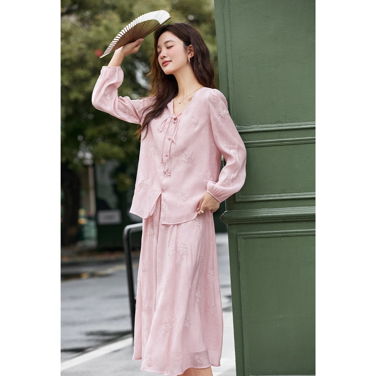 Vimly Skirt Set Women's Autumn 2025 Embroidery Textured Floral Print Blouse & Long Skirt Vacation Elegant 2 Piece Outfit A2972