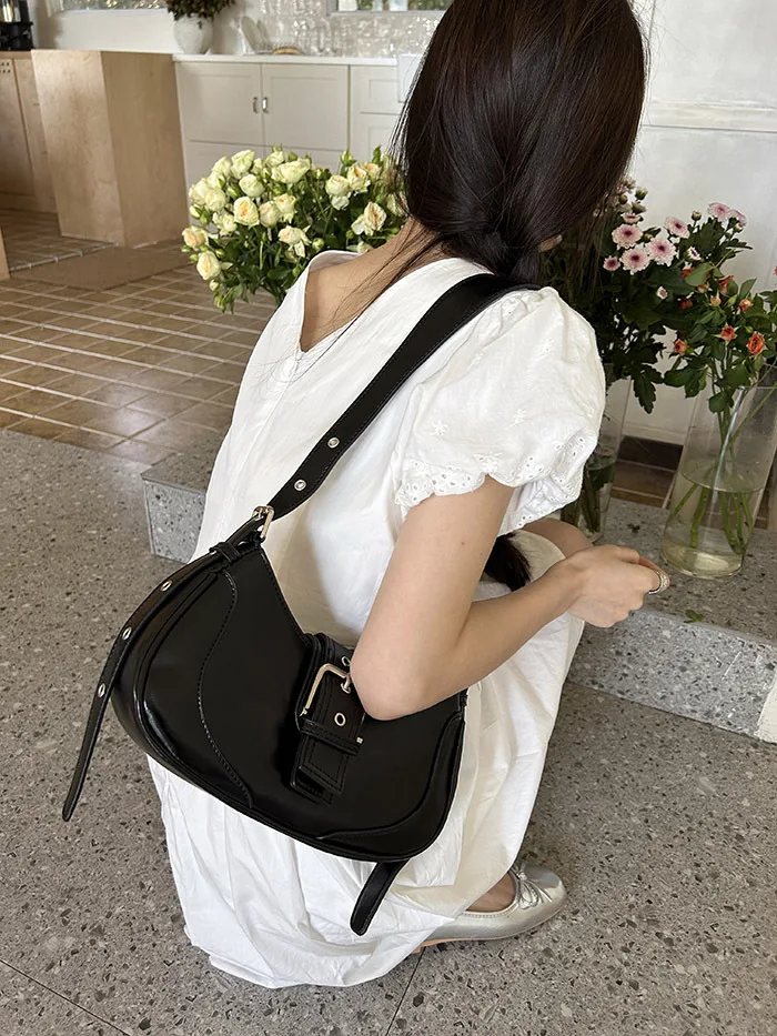 New Fashion Women Female Hobos Bags Casual Solid Color Underarm Bag PU Leather Half Moon Tote Bags Outdoor Clutch Handbags