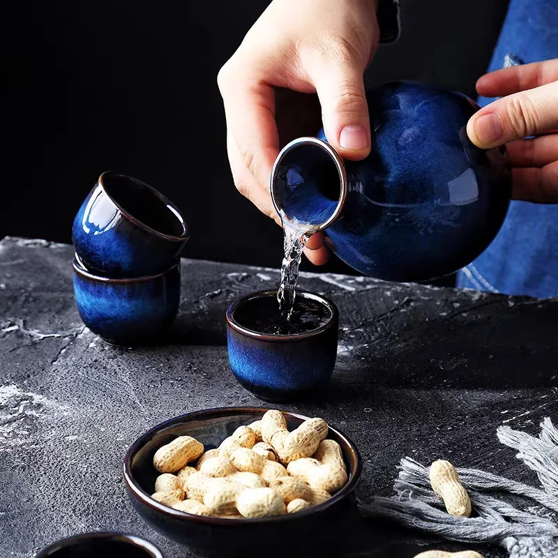 Japanese Creative Large-bellied Ceramic Wine Pot Gradient Blue Kiln-fired Ceramics Sake Pot Cup Bar Decoration Drinking Utensils