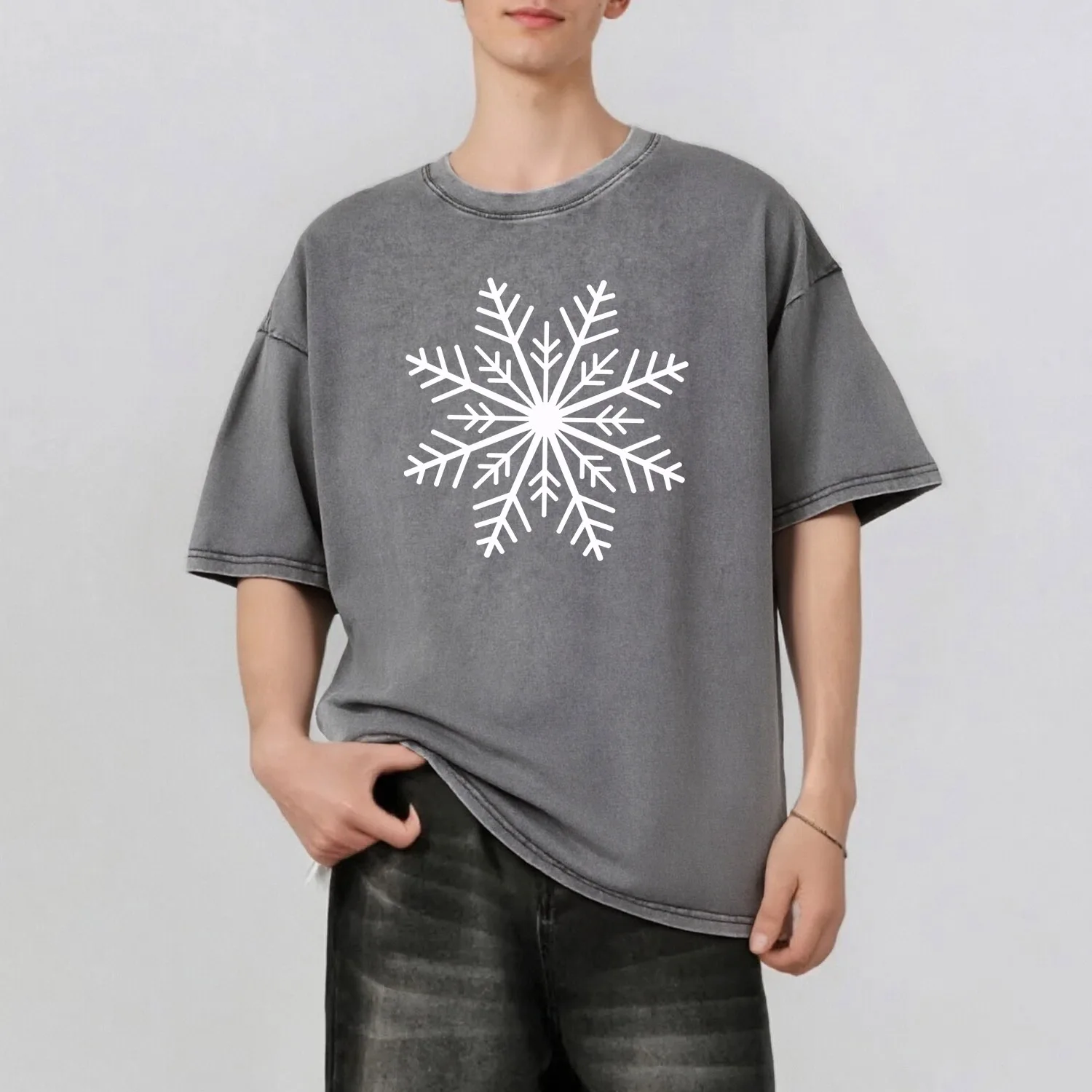 

Snowflake Graphic Printing Men's Summer Retro Style Washed Water T-Shirt Casual Short Sleeved Basic Men's Top 230G