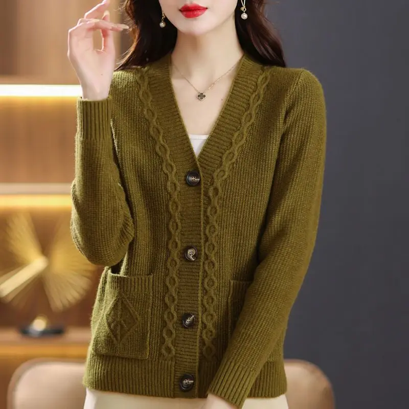 Fashion Vintage Women Thicken Cardigan Sweaters Spring Autumn New V-Neck Korean Solid All-match Casual Knitted Coats Jumpers