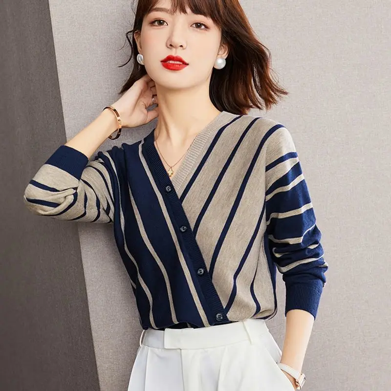 Striped Knitting Sweater Spring Autumn Thin Long Sleeve New Bottoming Shirt Women Clothing V-neck All-match Pullovers Buttons