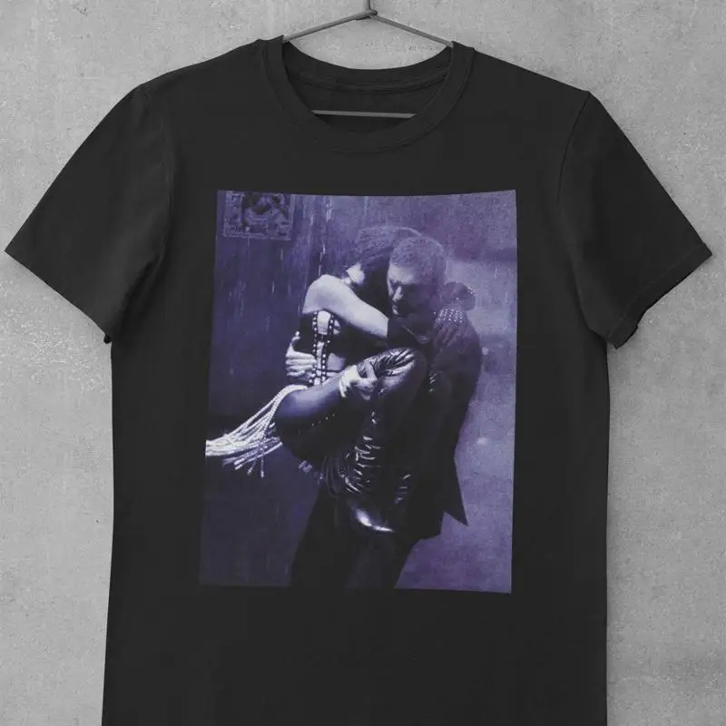 

Vintage T Shirt Retro The Bodyguard Whitney Houston Kevin Costner movie po