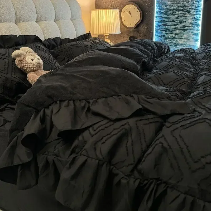 High End Milk Velvet Bed Duvet Cover Four Piece Set Washed Cotton Diamond Black Duvet Cover Velvet Bed Sheets Pillowcases Winter