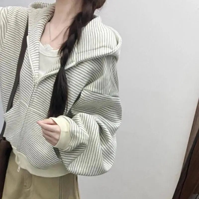 Korean Fashion Women's Hooded Sweatshirt Autumn New Item for Teenagers Loose and Versatile Casual Zipper Cardigan Student Tops