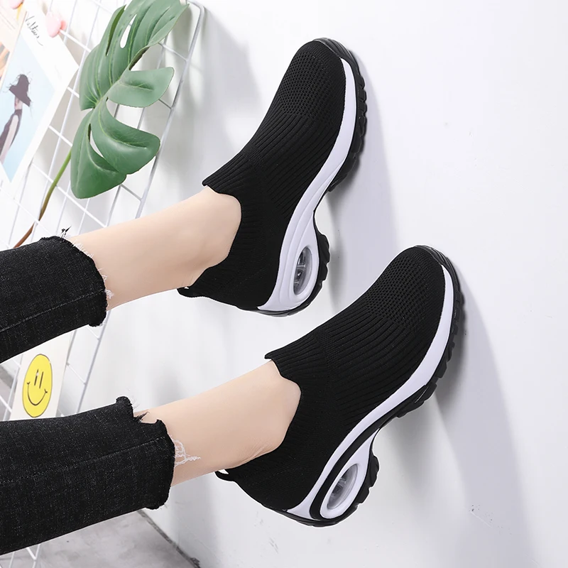 2020 autumn Women Tennis Shoes Female Comfortable Outdoor Jogging Sport Shoes Stable Athletic red black pink Soft Trainers hot