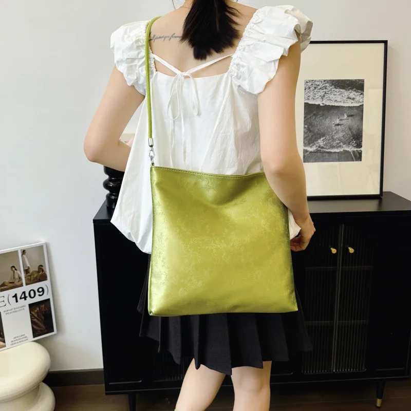 

Однотонные сумки на плечо и через плечо в китайском стиле, женские сумки-тоут высокого качества большой вместимости, новинка 2025 года, повседневные ретро-сумки