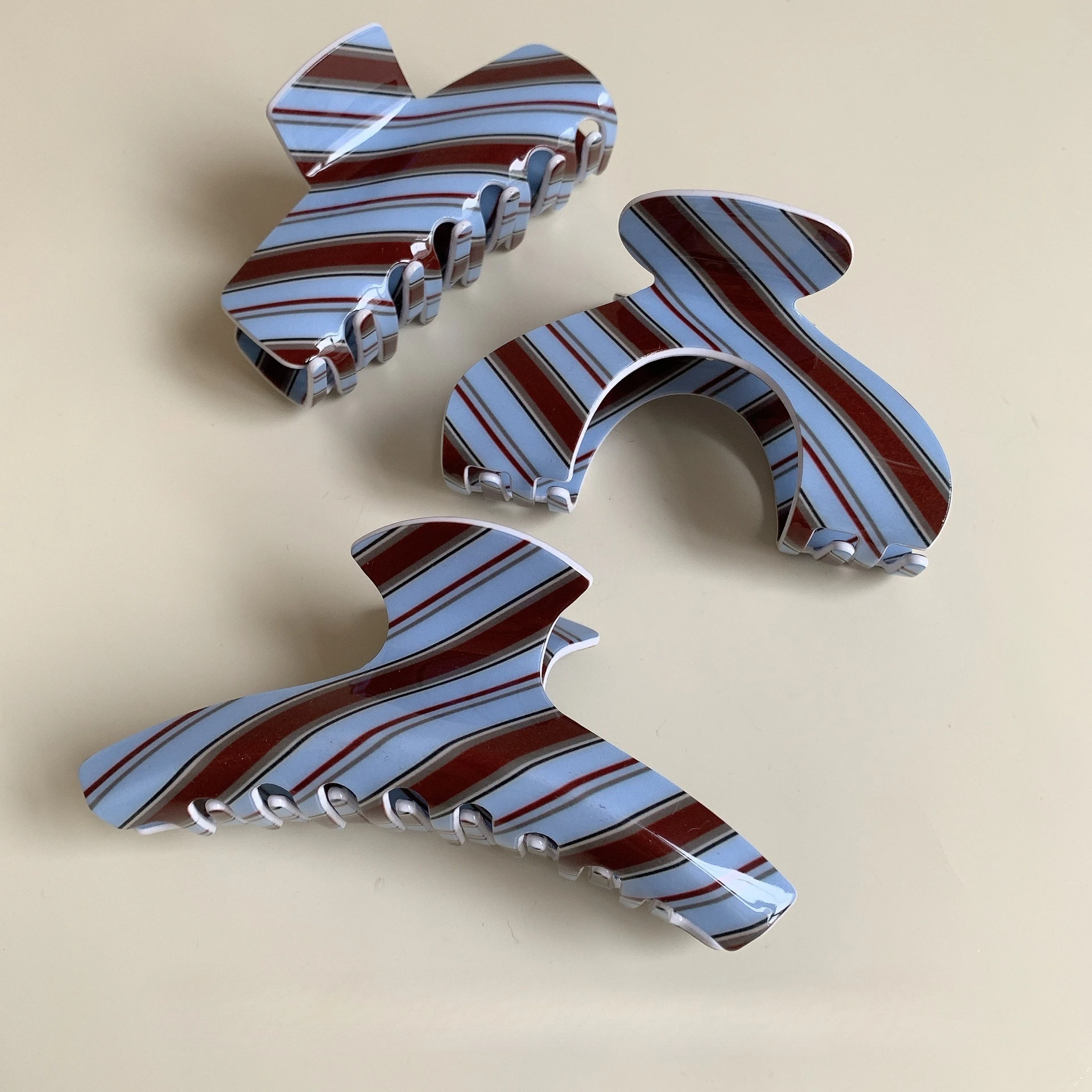 Nowa Seria Retro Niebiesko-Brązowe Paski Akrylowe Klipsy do Włosów Jesienno-Zimowe Modne Spinki dla Kobiet i Dziewcząt Akcesoria do Włosów