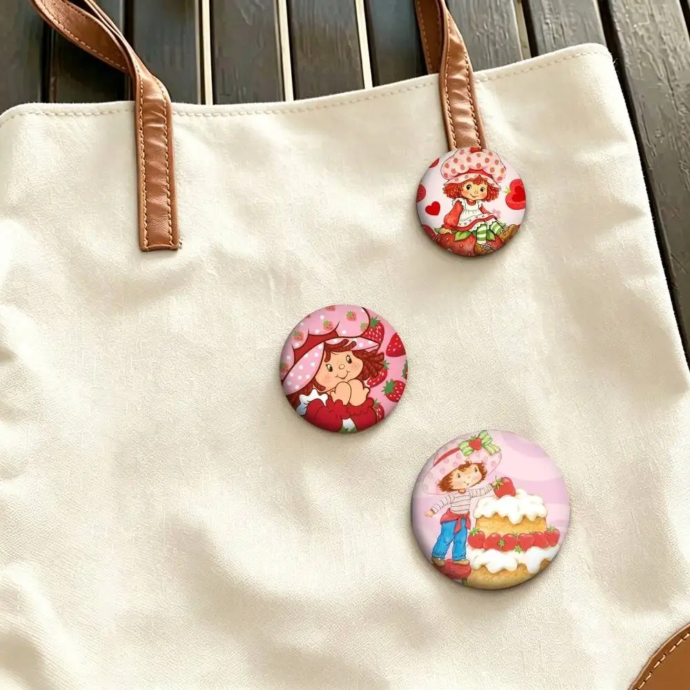 S-Strawberry Shortcake Retro Cartoon  25 32 44 58 75mm Badges Personalized Round Brooches Pins Accessory Gift
