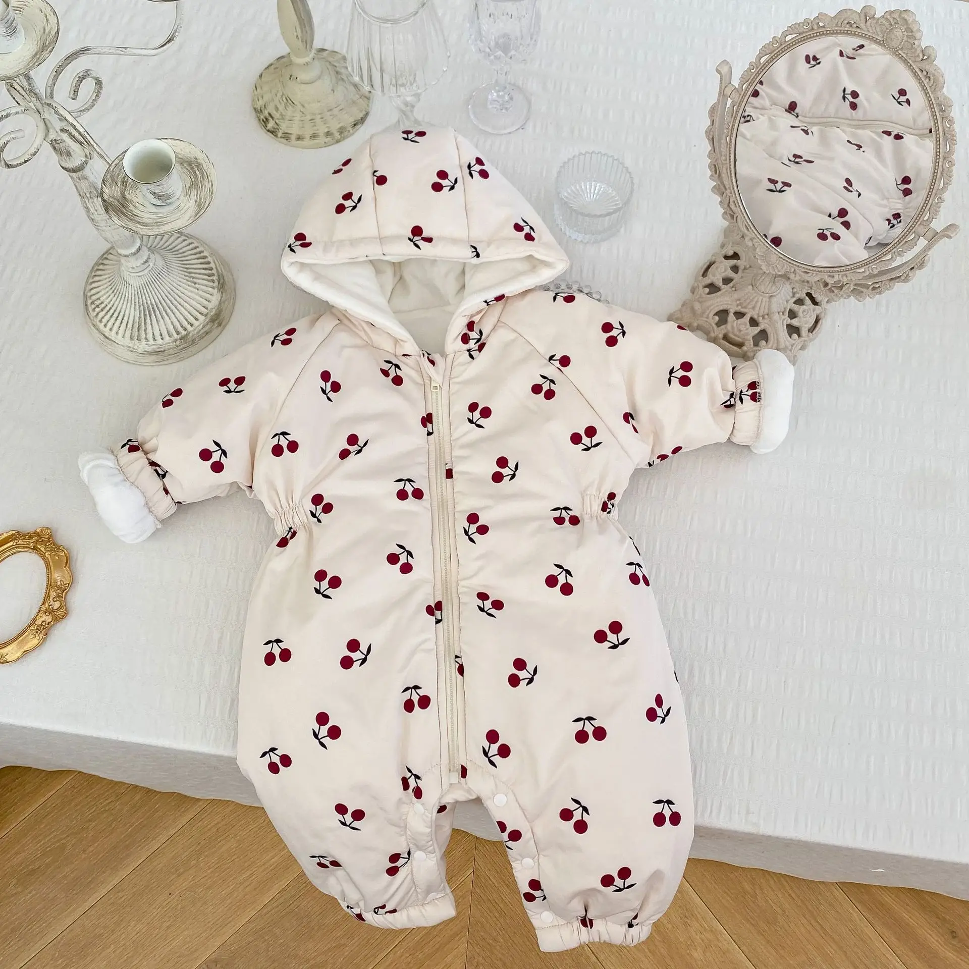 Baby Jumpsuit 2023 Winter Velvet Padded Warm Cherry Printed Girl\'s One Piece Clothes Hooded Cotton Coat Climbing Clothes