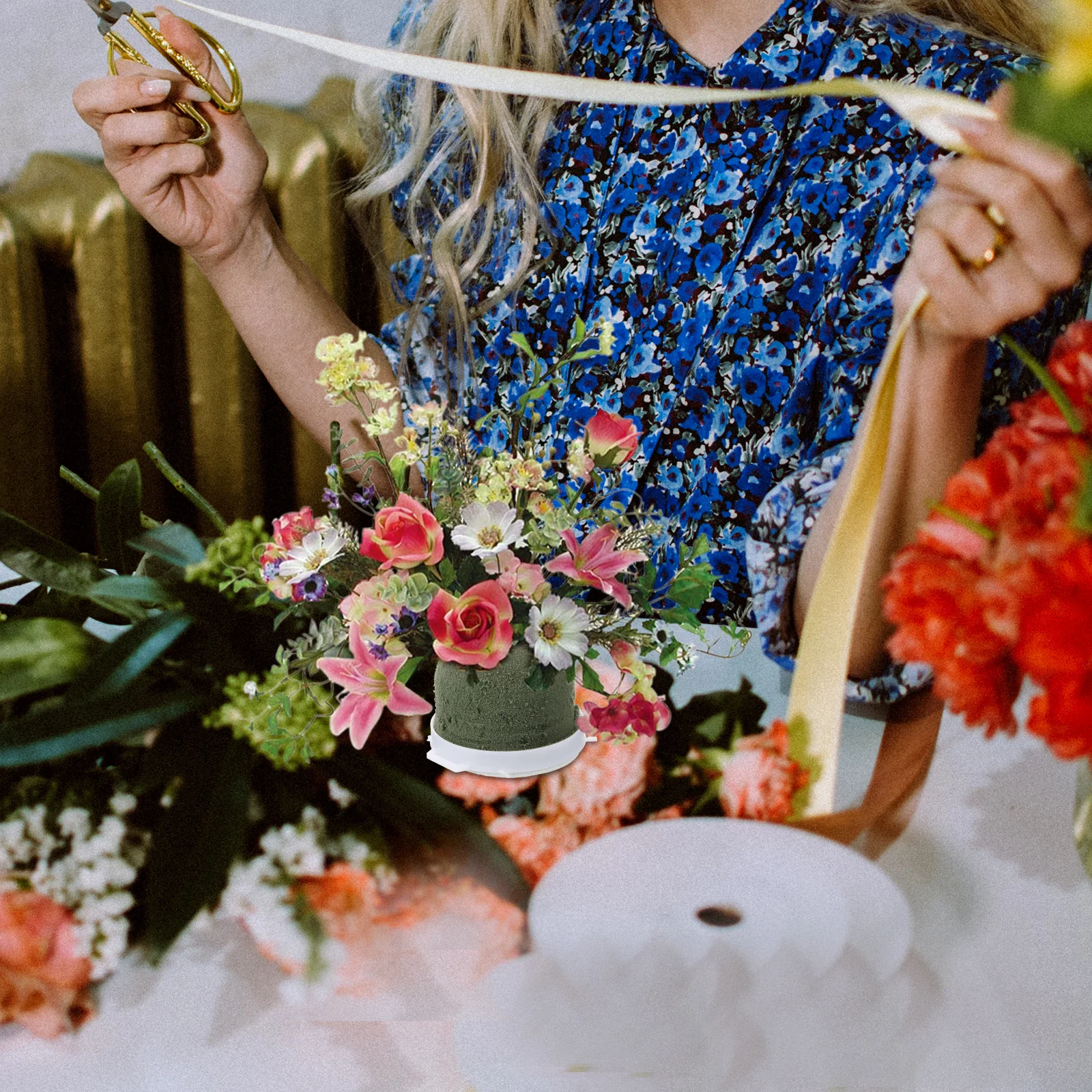 

2pcs Mini Floral Foam For Flower Arrangement Adhesive Back Wedding Decoration Sticky Foam Ball Green Durable Material Garden