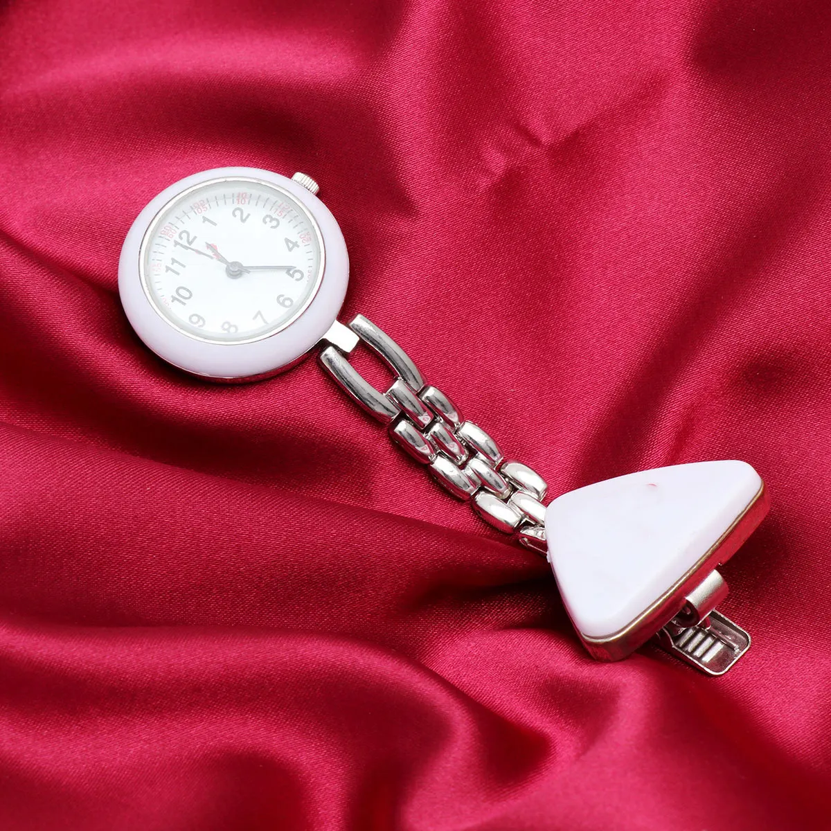1Pcs Nurse Watch Brooch Unisex Pocket Watch Waterproof Simple Style Hanging Clip for Doctors Nurses Staff Gift