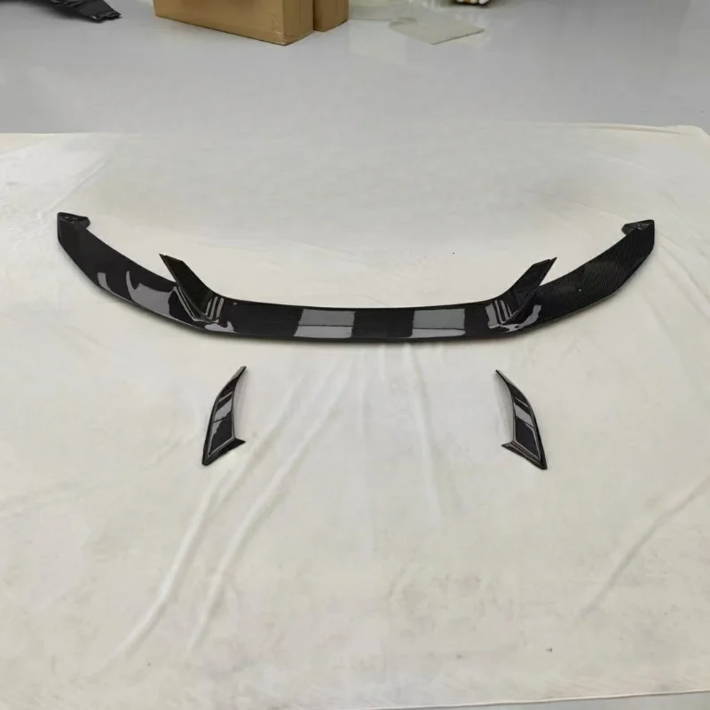 Upgraded Pk Style Dry Carbon Fiber Upper Lip Customized New Upper Front Diffuser Body Kit for Aston Martin DB11