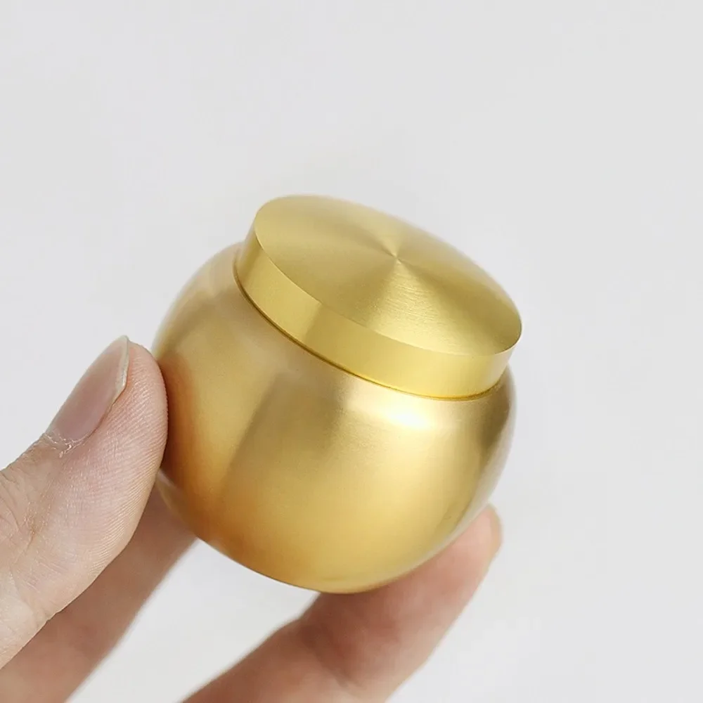 Brass Human Ash Urn Mini Gold Tea Canister Well Sealed Portable Pet Ashes Keepsake Urn Bone ash or tea coffee bean storage