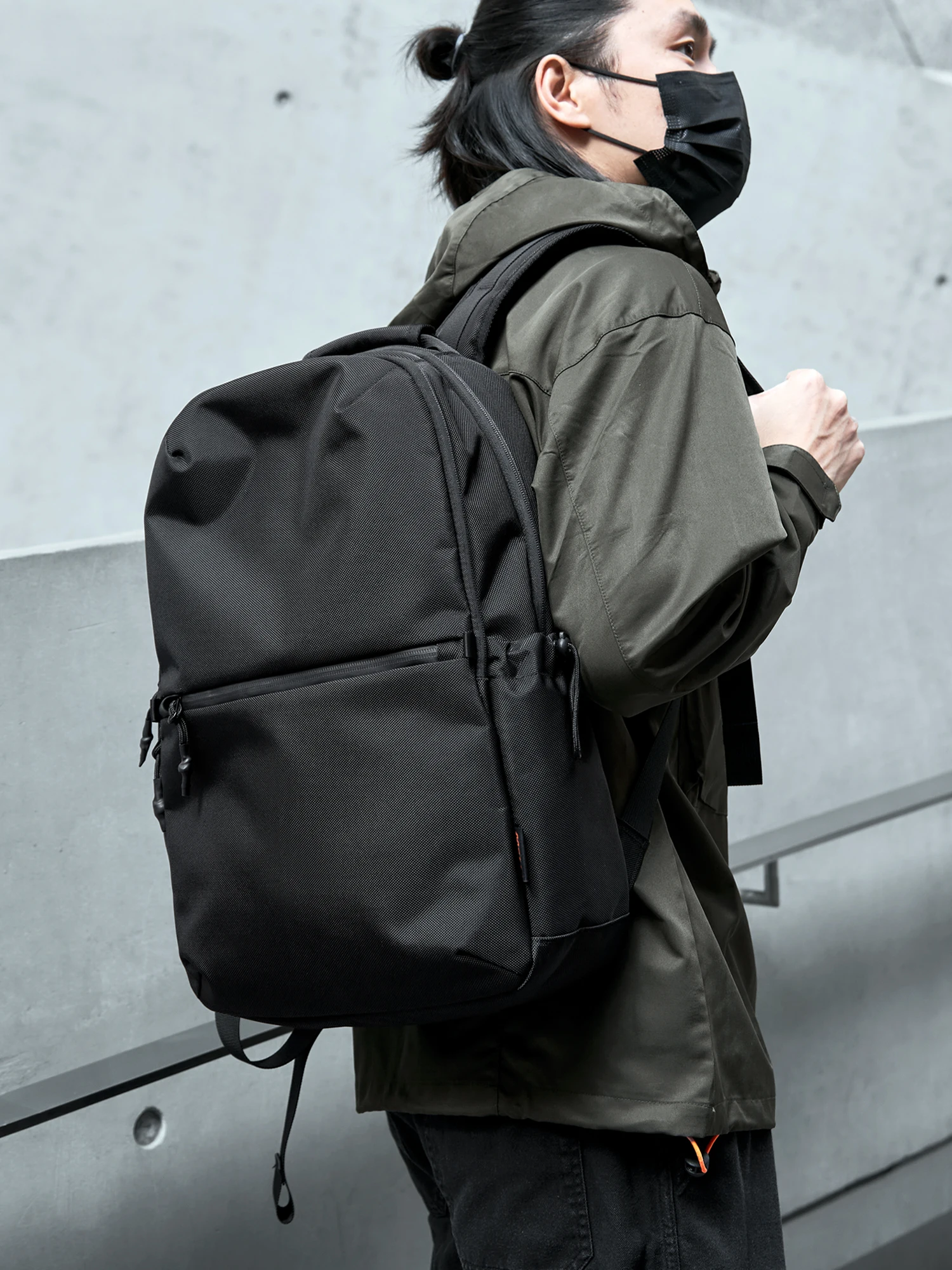 grande-capaci-bapa-2025-para-hombre-nueva-bolsa-de-viaje-ligera-para-estudiantes-universitarios-abeja-cuadrado-vertical